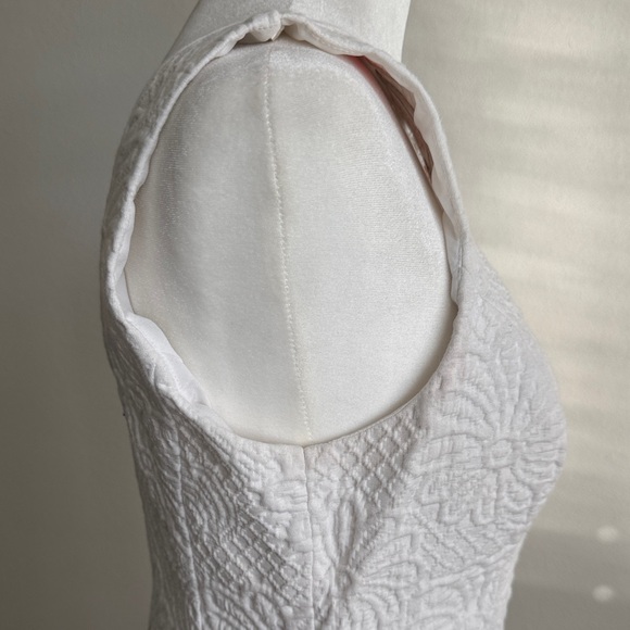 Lilly Pulitzer White Dress with Pink Embroidery - Picture 5 of 14